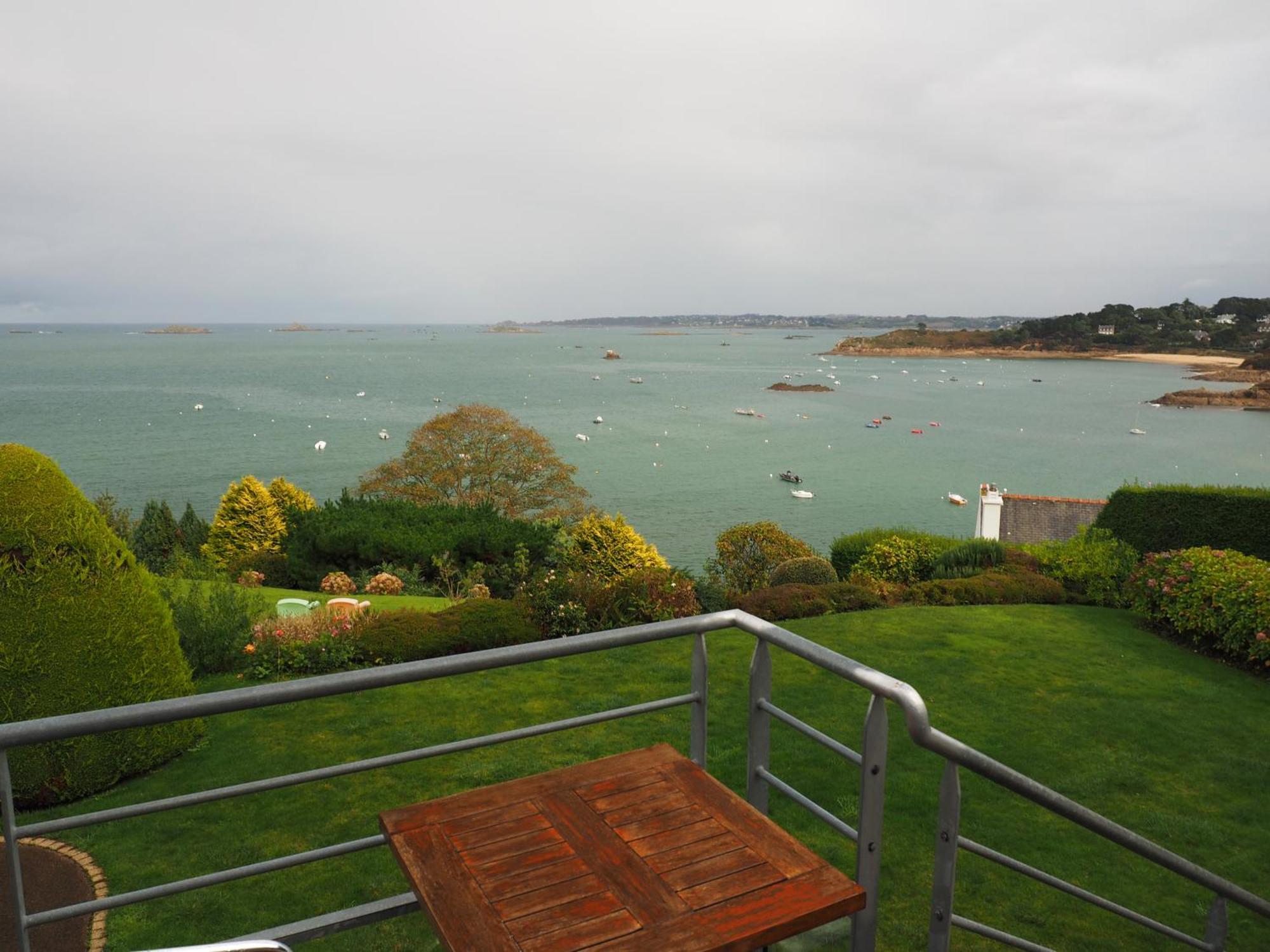 Logis Hotel De Carantec Bagian luar foto