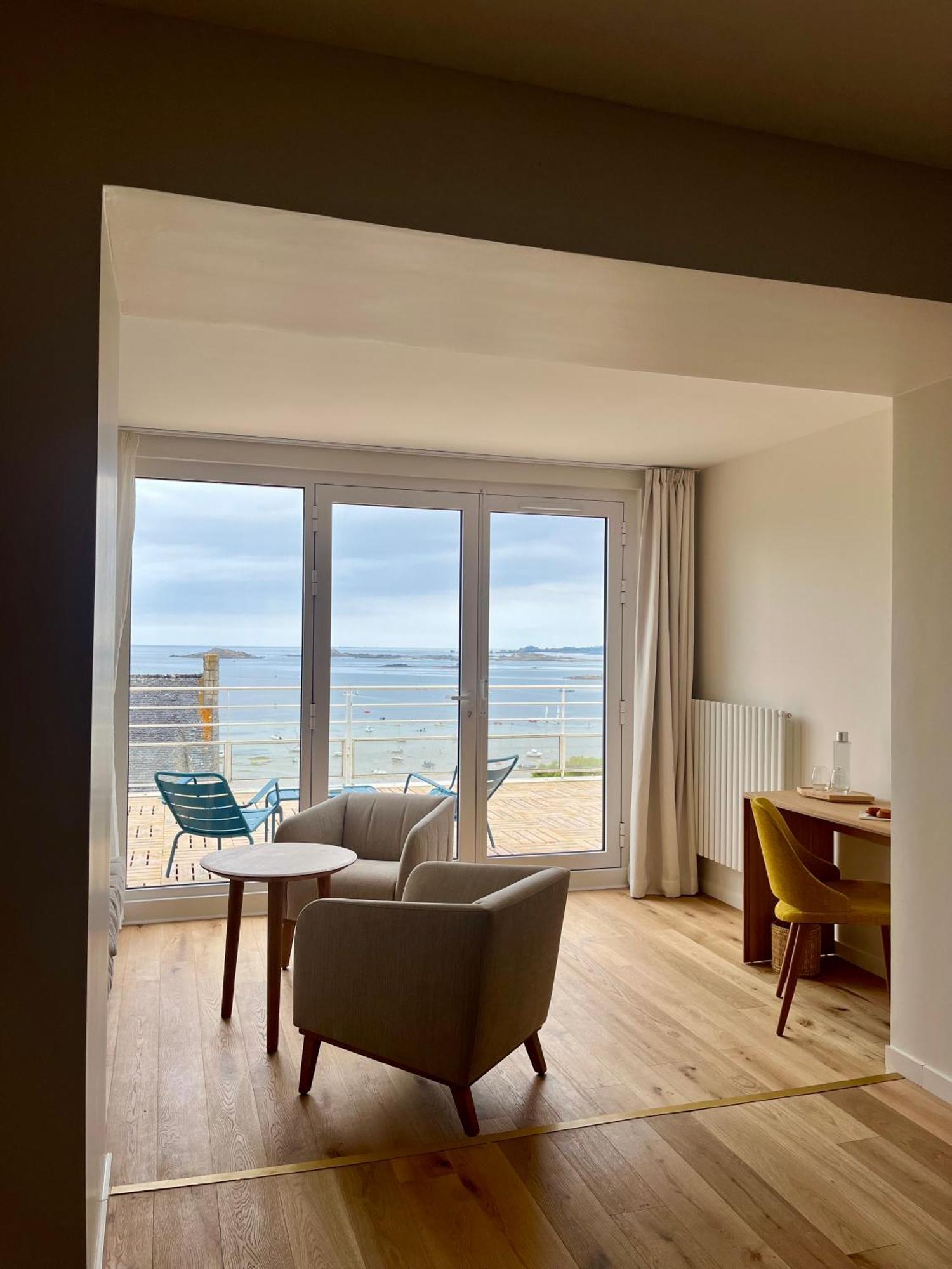 Logis Hotel De Carantec Bagian luar foto