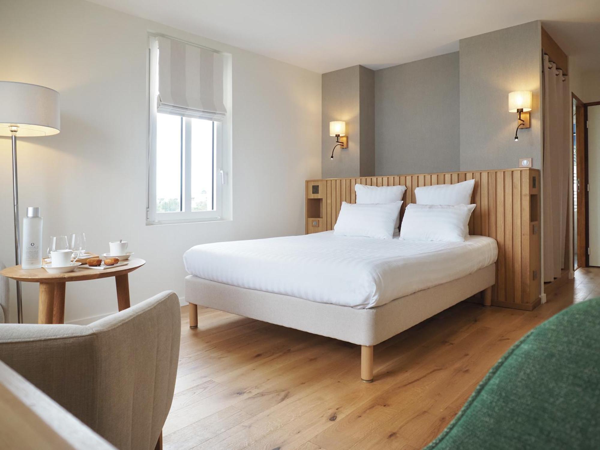 Logis Hotel De Carantec Bagian luar foto