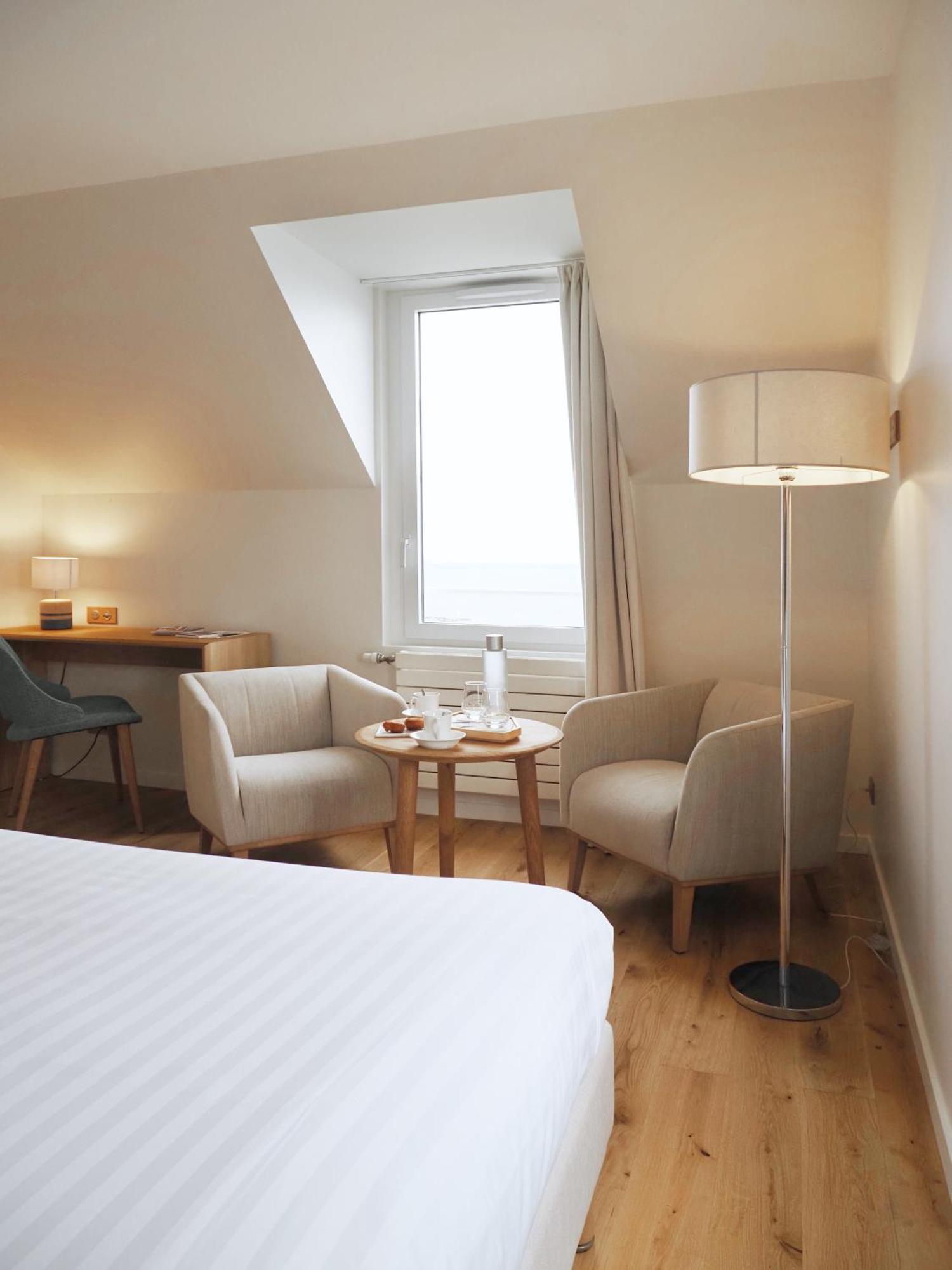 Logis Hotel De Carantec Bagian luar foto