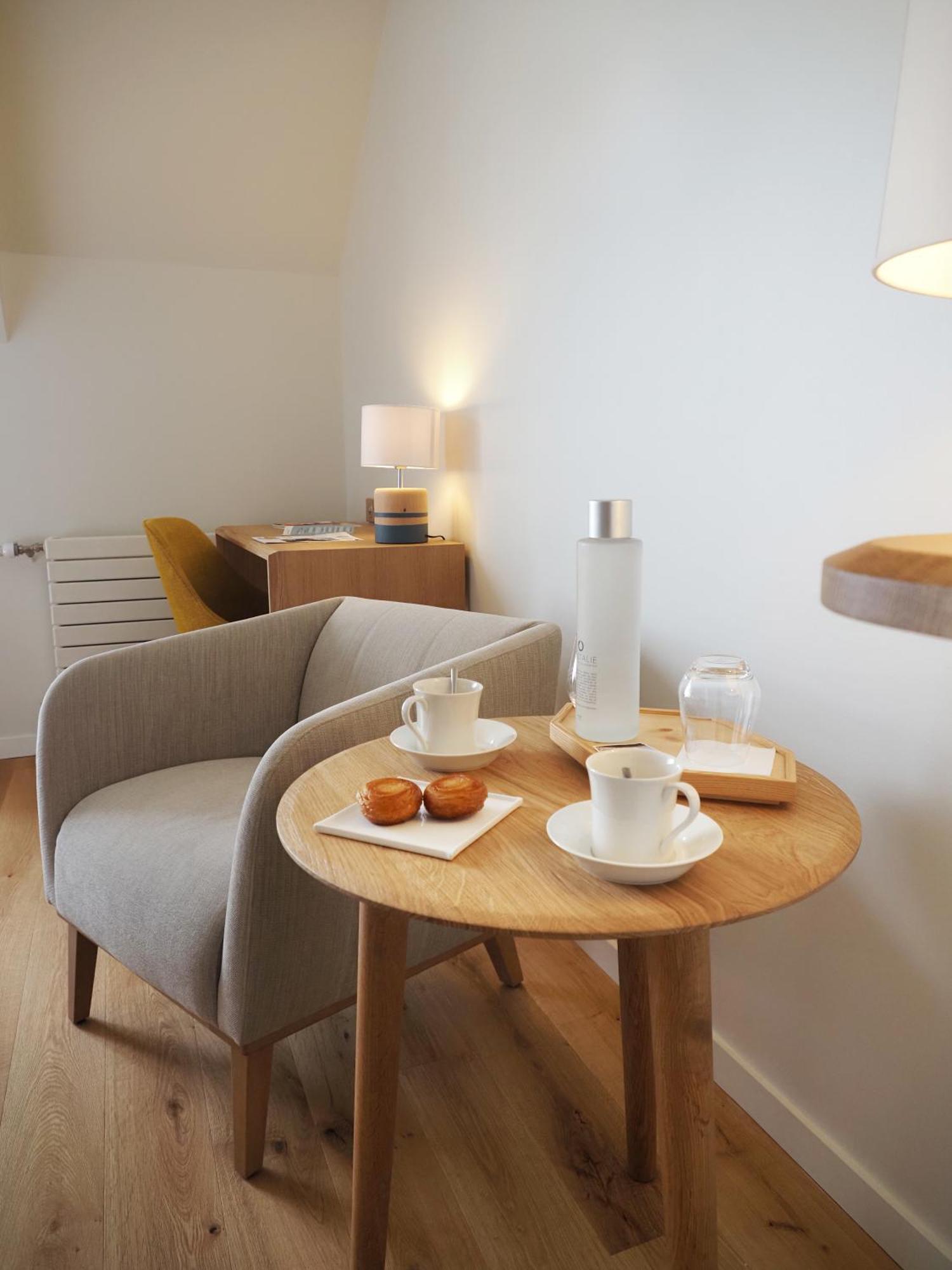 Logis Hotel De Carantec Bagian luar foto